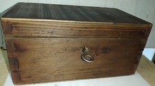 ANTICA CASSETTA  IN LEGNO CON
