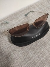 Occhiali da sole donna vogue