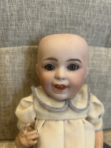 Très belle petite - petite, poupÉe