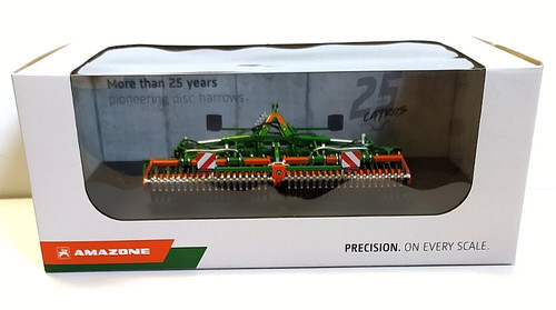 Universal hobbies erpice - 1:32,