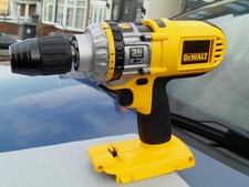 DEWALT DC900 TRAPANO A