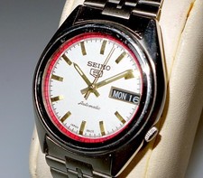 VINTAGE SEIKO 5 AUTOMATIC