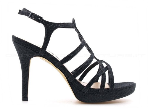Menbur sandalo cerimonia