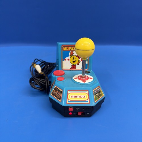 Namco pac man plug - namco, pac-man