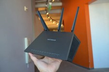 Router Gaming NETGEAR Nighthawk R7000 AC1900 Gigabit fw Fresh_tomato