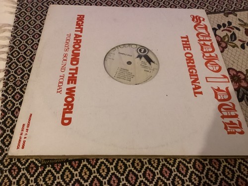 Sample dub studio label - sample,