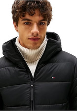giubbotto tommy hilfiger nero con cappuccio