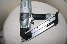 Metabo HPT NR65AK2(S) 1-1/2 e