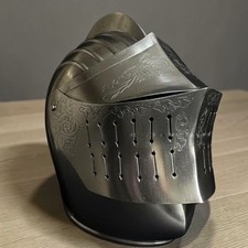 Elmetto esercito cavaliere