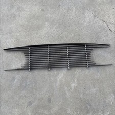 Lancia Fulvia berlina seconda serie mascherina griglia del radiatore usata