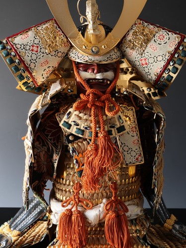 Bambola armatura samurai