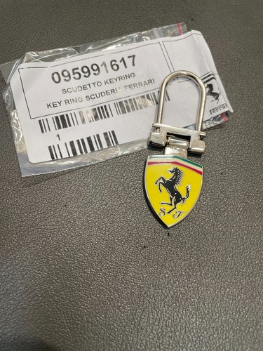 Ferrari scuderia keyring - ferrari,