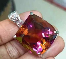 Ciondolo 90Ct+ Zultanite