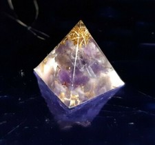 Piramide lati orgonite - piramide,