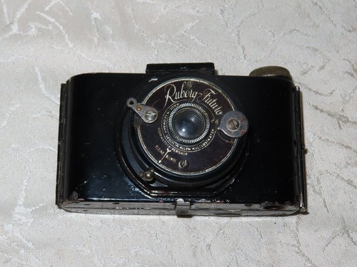 Antica macchina fotografica