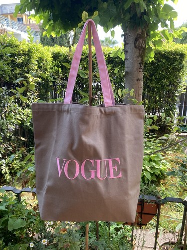 Vogue tote bag 2026 - 2026, marrone