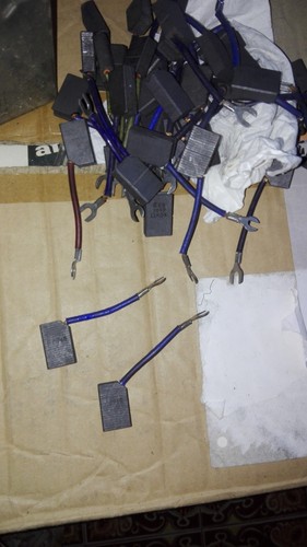Coppia spazzole per motori - spazzole,
