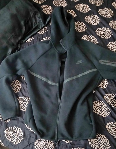 Nike tech - nike,