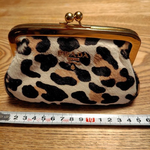 Prada marsupio pelle pelliccia