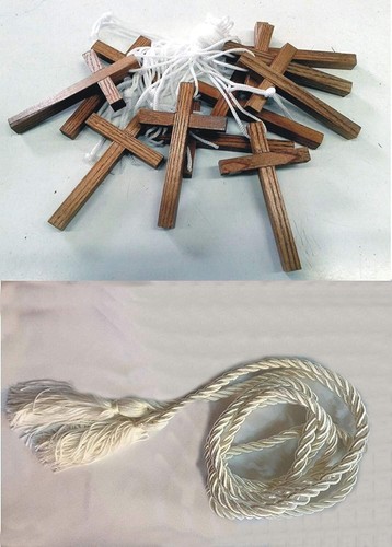 Croce legno con laccetto - croce, +