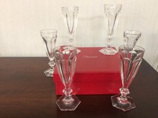 51 flûtes à champagne Harcourt en cristal de Baccarat (prix à la pièce)