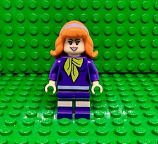 Lego Daphne Minifigure di