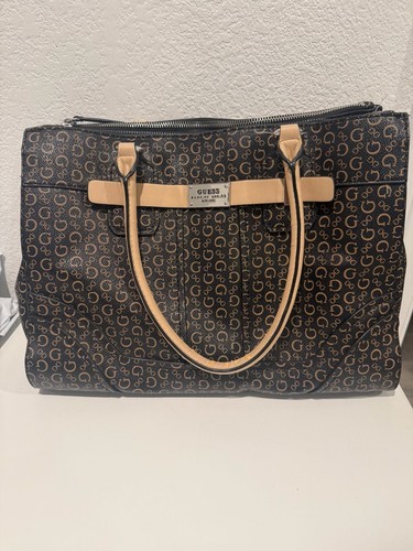 Guess signature monogram - monogram, logo
