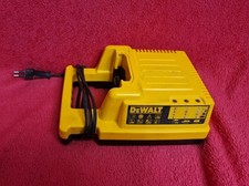 Caricabatteria Dewalt D9000 36V batteria 