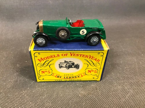 Antico veicolo miniatura - antico,