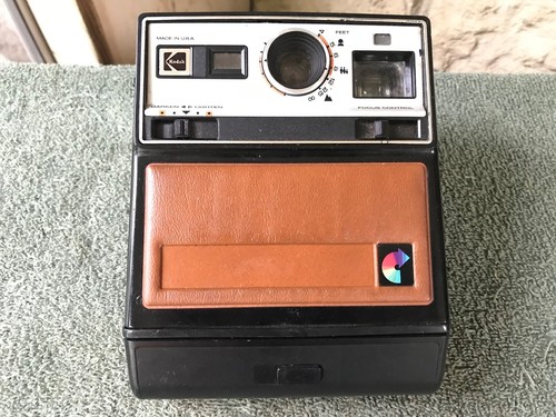 Kodak instant camera - instant,