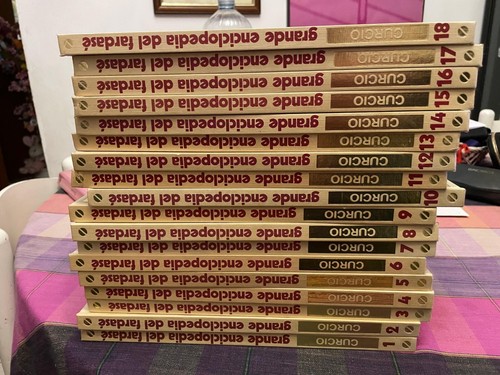 Grande enciclopedia vintage