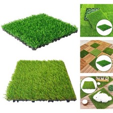 Piastrelle in erba sintetica