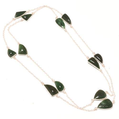 Collana con pietre preziose - , a