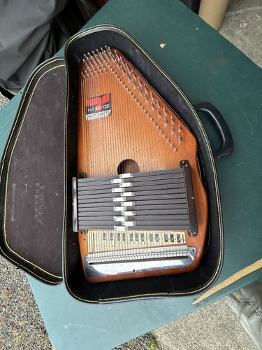 Strumento musicale vintage - , meg