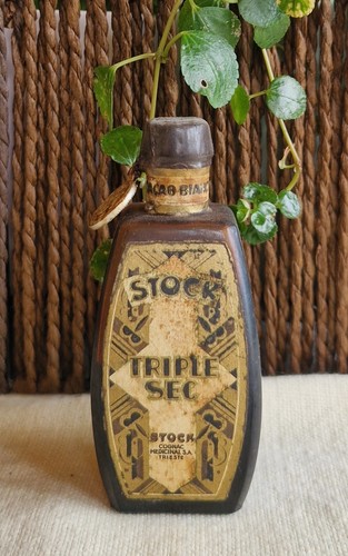 Mignon triple sec stock - mignon,