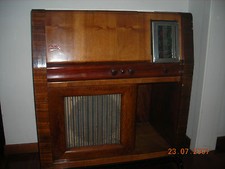 RARA RADIO 8 VALVOLE IN LEGNO