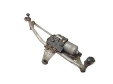 Front wiper with lift for