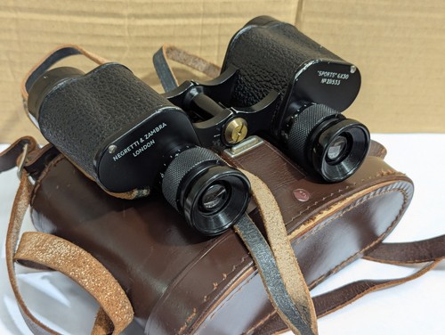 Vecchio binocolo vintage