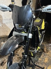 V-FACE con Angel Eye H4 LED