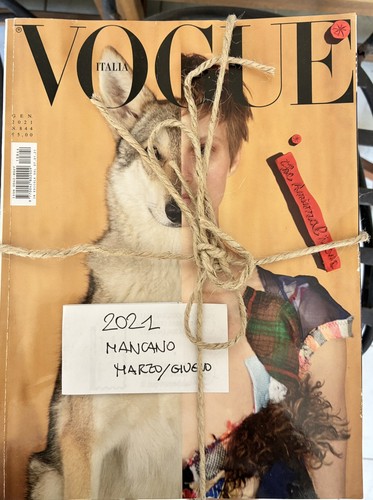 Vogue italia anno 2021 lotto - vogue, 2021,