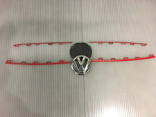 INSERTI ROSSO E LOGO MASCHERINA VOLKSWAGEN POLO GTI 6R 2009-2014 COD 6R0853653K