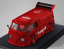 VW Volkswagen T1 Bus - Widebody - 2024 - Natale - Mini Stazione 1:64