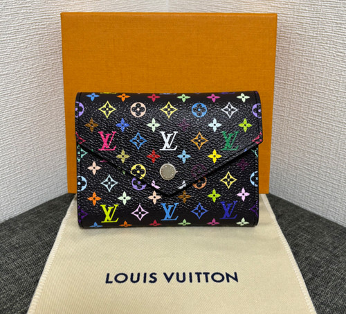 Nuovo portafoglio louis - nuovo,