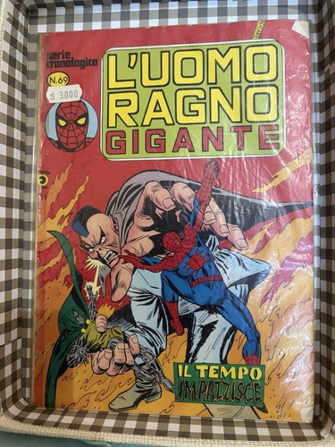 Fumetto uomo ragno gigante - fumetto, l'uomo