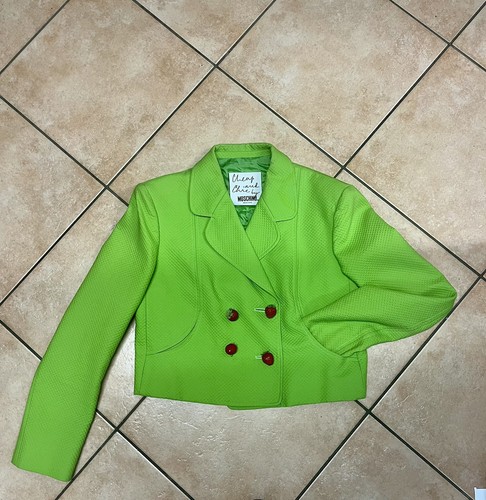 Moschino cheap and chic - cheap,