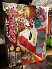 Konami Yu-Gi-Oh! Rush Duel Duel Disk 4 carte d'identità e set di 3 carte