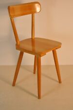 vecchia bella sedia per