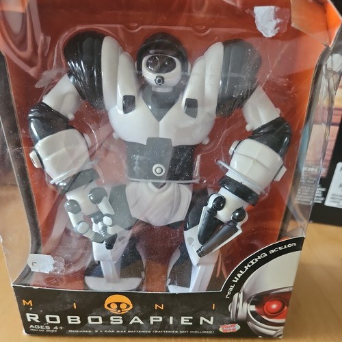 Wowwee mini robosapien robot - wowwee,
