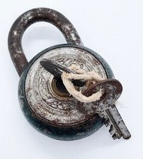 Lucchetto antico castello