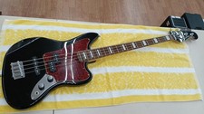 Basso elettrico SQUIER JAGUAR